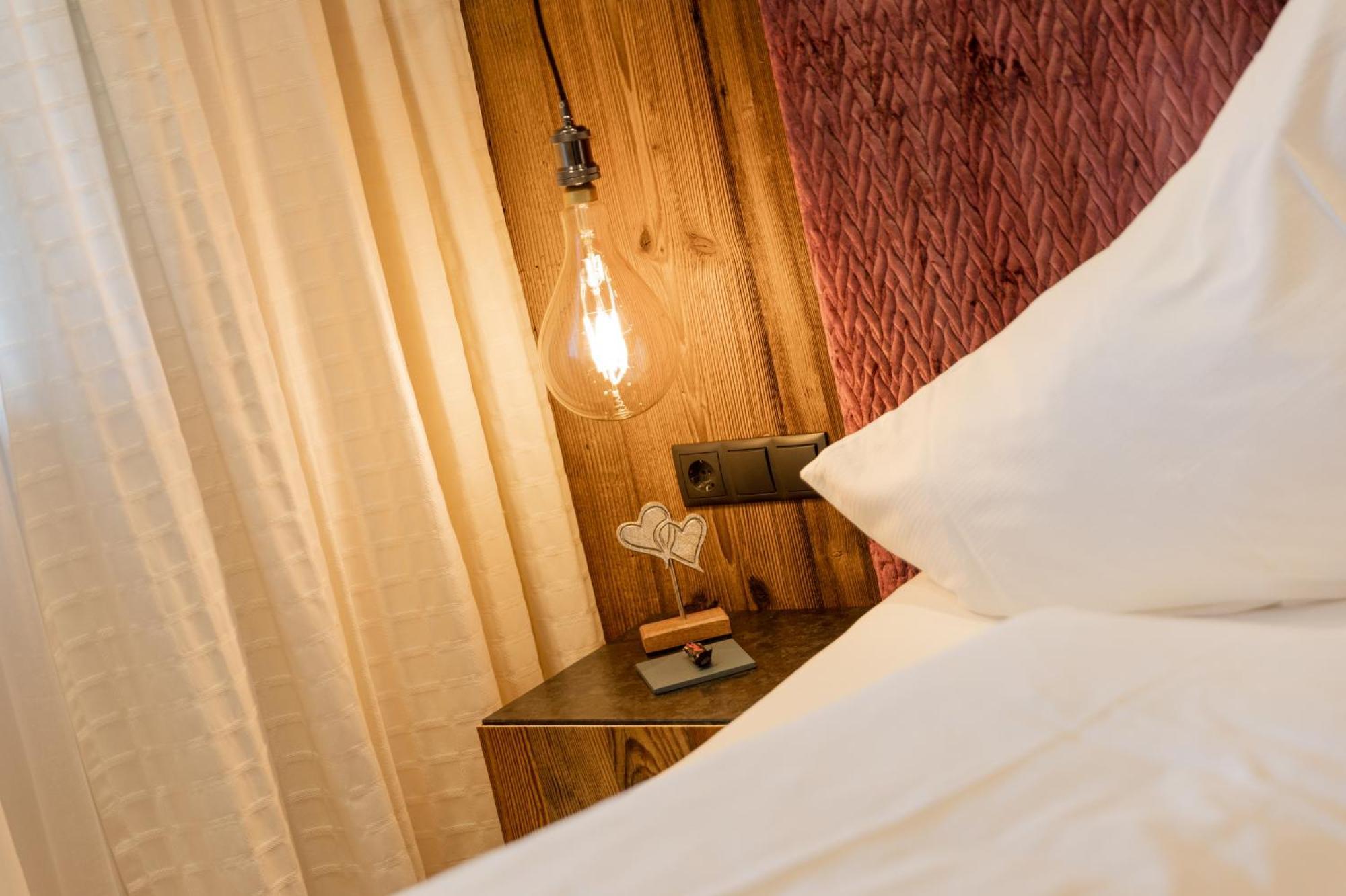 Hotel Garni Jagdhof เซลล์ อัม ซิลลา ภายนอก รูปภาพ